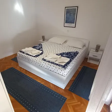 Apartament Vukelic *