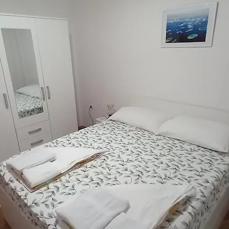 Vukelic * Crikvenica